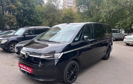 Volkswagen Multivan, 2022 год, 7 800 000 рублей, 2 фотография