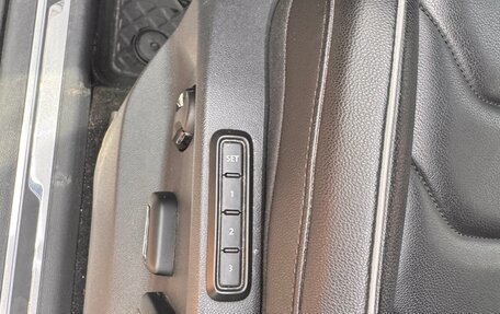 Volkswagen Tiguan II, 2021 год, 2 290 000 рублей, 14 фотография