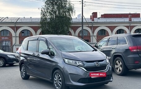 Honda Freed II, 2018 год, 1 650 000 рублей, 3 фотография