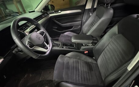 Volkswagen Passat B8 рестайлинг, 2017 год, 2 050 000 рублей, 9 фотография