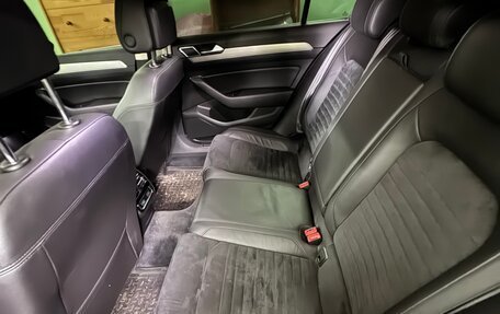 Volkswagen Passat B8 рестайлинг, 2017 год, 2 050 000 рублей, 10 фотография