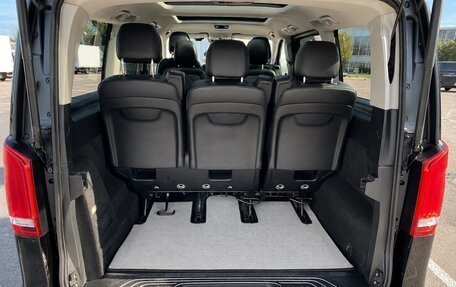 Mercedes-Benz V-Класс, 2017 год, 3 290 000 рублей, 5 фотография