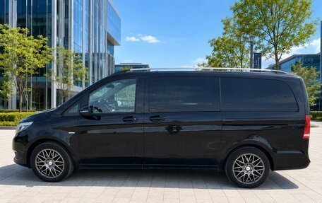 Mercedes-Benz V-Класс, 2017 год, 3 290 000 рублей, 6 фотография