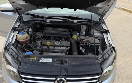 Volkswagen Polo VI (EU Market), 2015 год, 850 000 рублей, 2 фотография