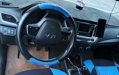 Hyundai Solaris II рестайлинг, 2019 год, 800 000 рублей, 9 фотография