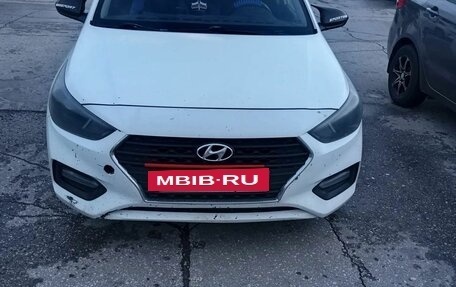 Hyundai Solaris II рестайлинг, 2019 год, 800 000 рублей, 5 фотография