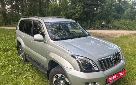 Toyota Land Cruiser Prado 120 рестайлинг, 2007 год, 1 550 000 рублей, 17 фотография