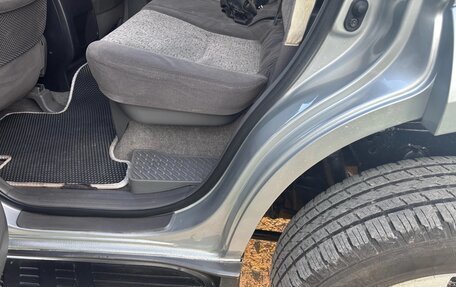 Toyota Land Cruiser Prado 120 рестайлинг, 2007 год, 1 550 000 рублей, 23 фотография
