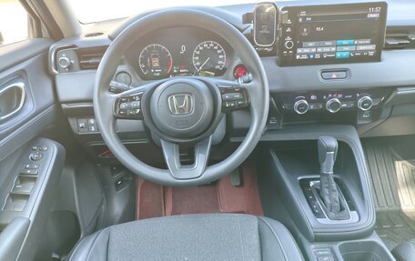 Honda Vezel, 2023 год, 2 600 000 рублей, 7 фотография