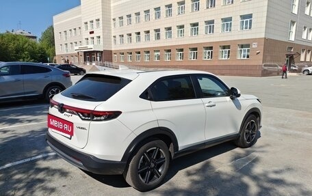 Honda Vezel, 2023 год, 2 600 000 рублей, 5 фотография