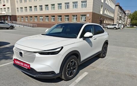 Honda Vezel, 2023 год, 2 600 000 рублей, 4 фотография