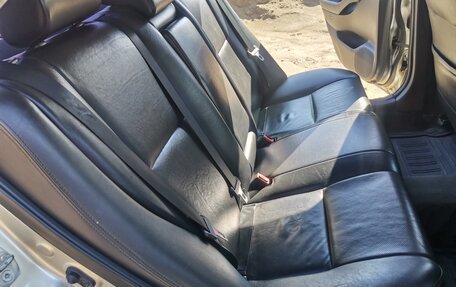Toyota Avensis III рестайлинг, 2004 год, 777 777 рублей, 7 фотография