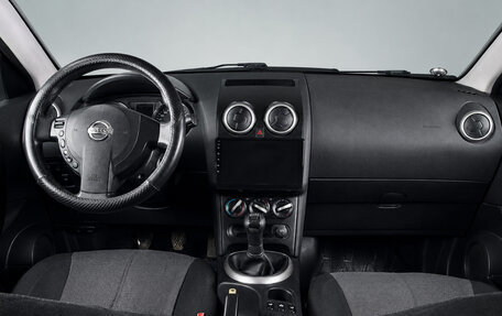 Nissan Qashqai, 2010 год, 1 049 000 рублей, 10 фотография