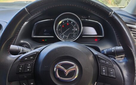 Mazda Axela, 2015 год, 800 000 рублей, 14 фотография