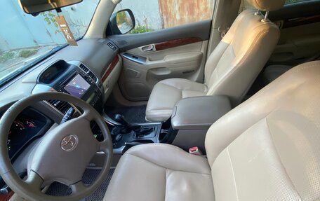 Toyota Land Cruiser Prado 120 рестайлинг, 2006 год, 2 000 000 рублей, 5 фотография