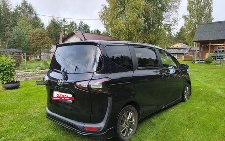 Toyota Sienta II, 2018 год, 1 499 000 рублей, 6 фотография