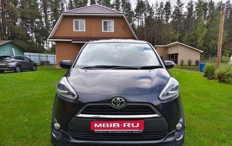 Toyota Sienta II, 2018 год, 1 499 000 рублей, 8 фотография