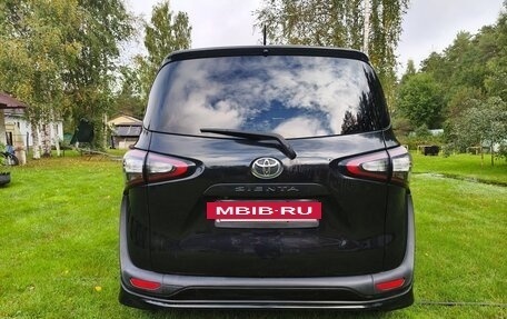 Toyota Sienta II, 2018 год, 1 499 000 рублей, 5 фотография
