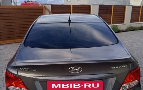 Hyundai Solaris II рестайлинг, 2013 год, 800 000 рублей, 3 фотография