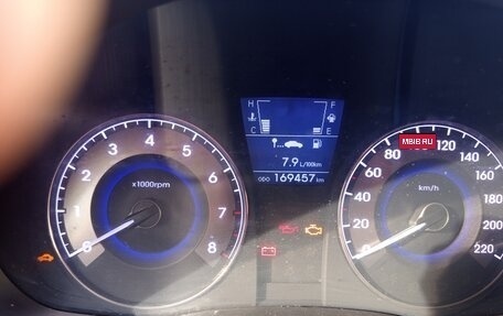Hyundai Solaris II рестайлинг, 2013 год, 800 000 рублей, 9 фотография