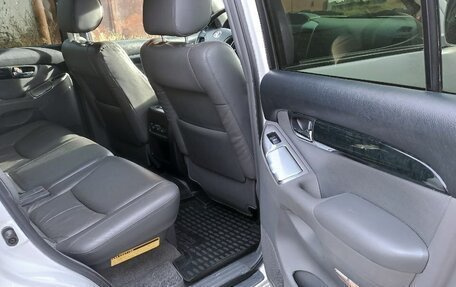 Toyota Land Cruiser Prado 120 рестайлинг, 2008 год, 3 160 000 рублей, 9 фотография
