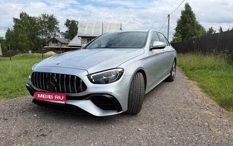 Mercedes-Benz E-Класс, 2019 год, 3 700 000 рублей, 1 фотография