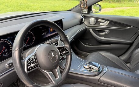 Mercedes-Benz E-Класс, 2019 год, 3 700 000 рублей, 7 фотография