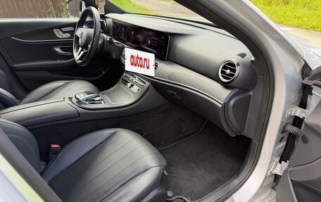 Mercedes-Benz E-Класс, 2019 год, 3 700 000 рублей, 8 фотография