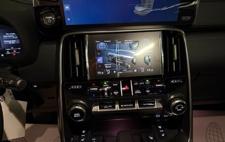 Lexus LX, 2026 год, 20 400 000 рублей, 33 фотография