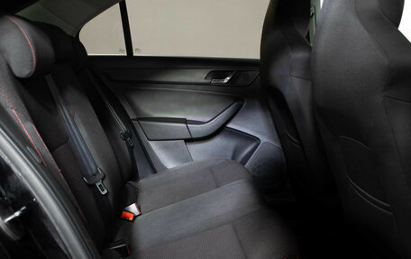 Skoda Rapid I, 2014 год, 1 057 000 рублей, 12 фотография
