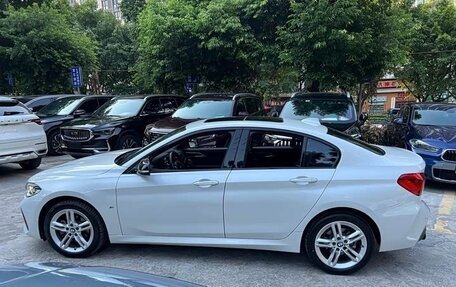 BMW 1 серия, 2023 год, 1 420 000 рублей, 4 фотография