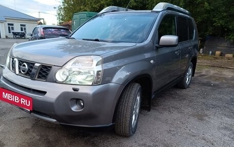 Nissan X-Trail, 2010 год, 900 000 рублей, 3 фотография