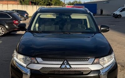 Mitsubishi Outlander III рестайлинг 3, 2018 год, 1 990 000 рублей, 1 фотография