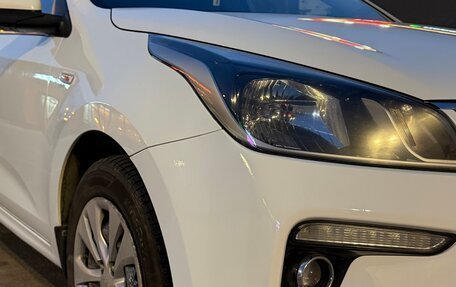 KIA Rio IV, 2018 год, 1 333 000 рублей, 10 фотография