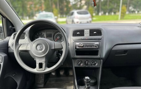 Volkswagen Polo VI (EU Market), 2012 год, 700 000 рублей, 8 фотография