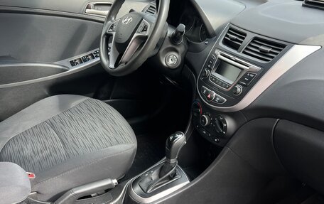 Hyundai Solaris II рестайлинг, 2016 год, 800 000 рублей, 26 фотография