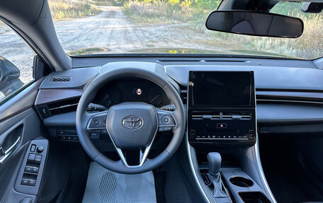 Toyota Avalon, 2022 год, 3 100 000 рублей, 15 фотография