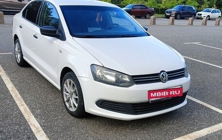 Volkswagen Polo VI (EU Market), 2012 год, 590 000 рублей, 2 фотография