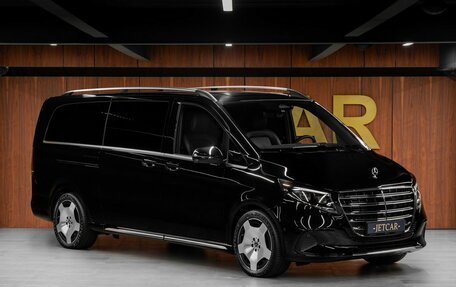 Mercedes-Benz V-Класс, 2026 год, 46 000 000 рублей, 5 фотография
