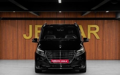 Mercedes-Benz V-Класс, 2026 год, 46 000 000 рублей, 4 фотография