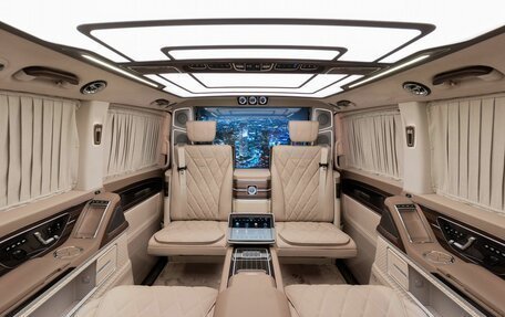 Mercedes-Benz V-Класс, 2026 год, 46 000 000 рублей, 31 фотография