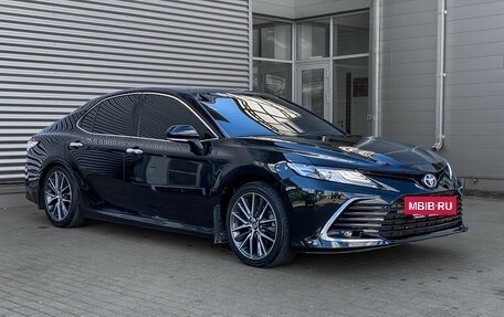 Toyota Camry, 2023 год, 3 790 000 рублей, 3 фотография