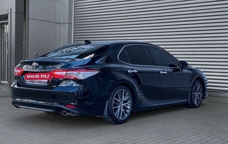 Toyota Camry, 2023 год, 3 790 000 рублей, 5 фотография
