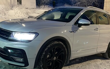Volkswagen Tiguan II, 2018 год, 3 150 000 рублей, 4 фотография