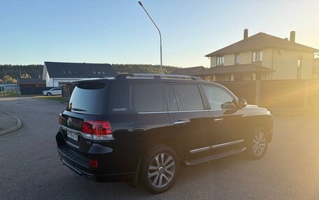 Toyota Land Cruiser 200, 2017 год, 6 290 000 рублей, 6 фотография