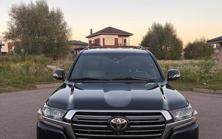 Toyota Land Cruiser 200, 2017 год, 6 290 000 рублей, 27 фотография