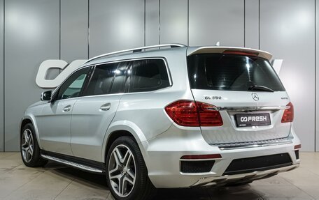 Mercedes-Benz GL-Класс, 2013 год, 2 599 000 рублей, 2 фотография
