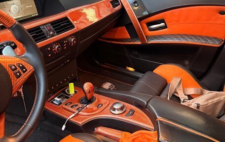 BMW M5, 2005 год, 4 900 000 рублей, 27 фотография