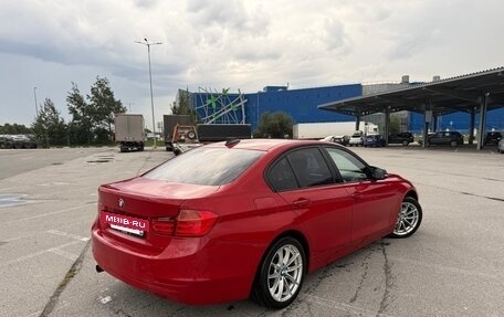 BMW 3 серия, 2013 год, 1 300 000 рублей, 3 фотография