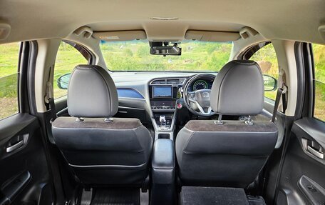 Honda Shuttle II, 2015 год, 1 275 000 рублей, 20 фотография